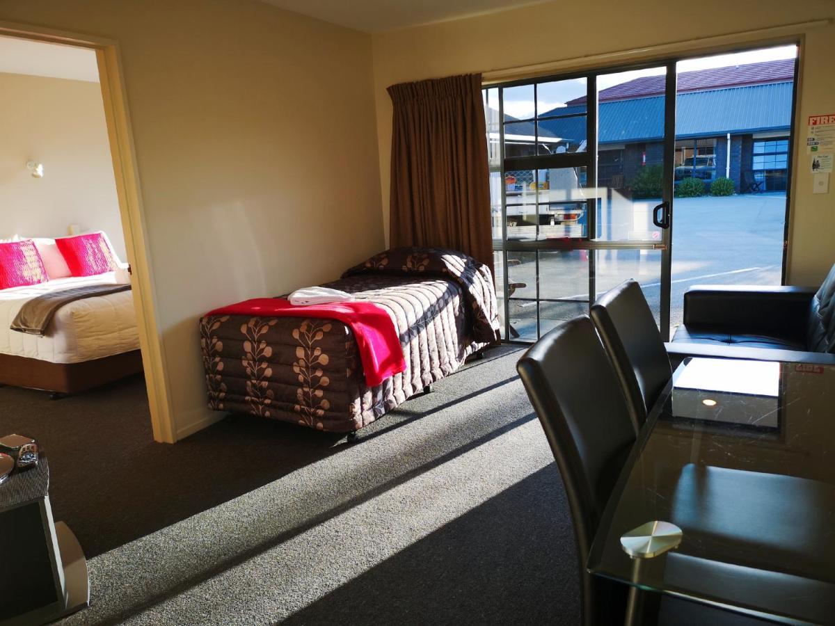 Aston Court Motel Blenheim Extérieur photo